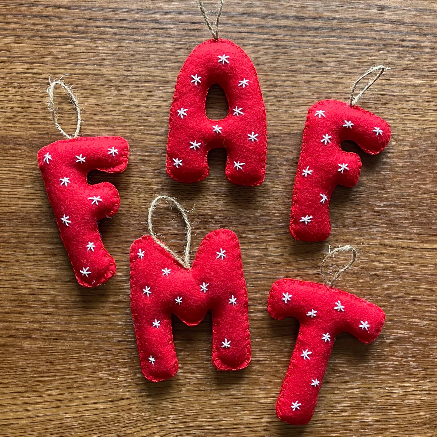 Iniziali Decorative Natalizie